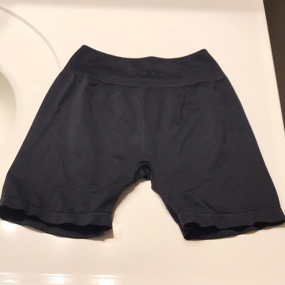 5 Prozis Women's Athletic Shorts - Picture 7 of 11